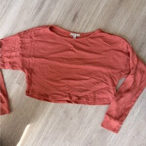 iris Coral Ribbed Long Sleeve Cropped Top